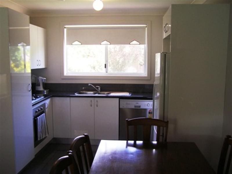 8 Pitta Pitta Place, Orange NSW 2800