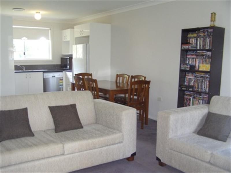 8 Pitta Pitta Place, Orange NSW 2800