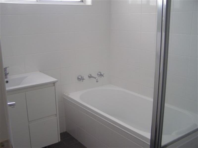 8 Pitta Pitta Place, Orange NSW 2800