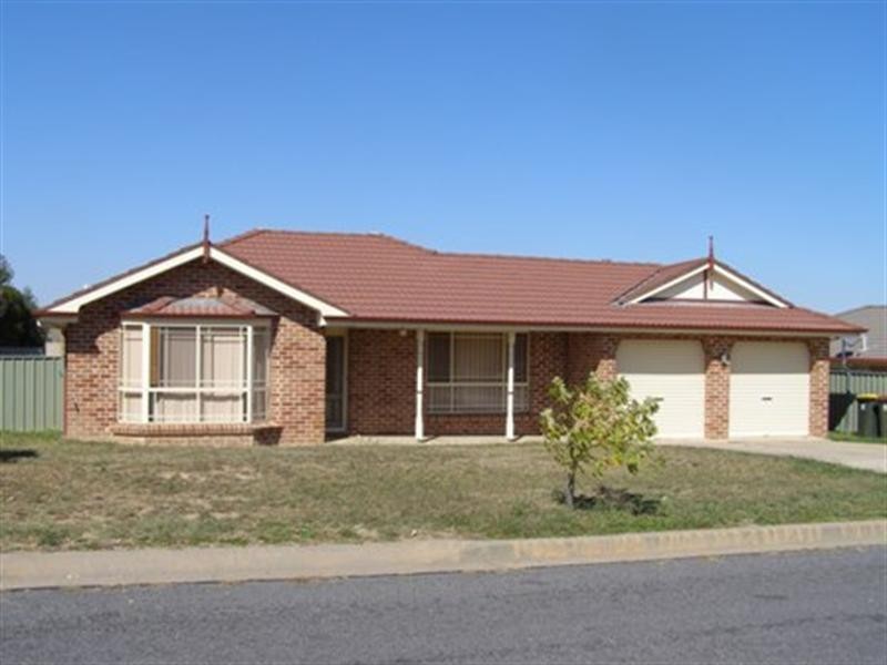 37 Coombes Place, Orange NSW 2800