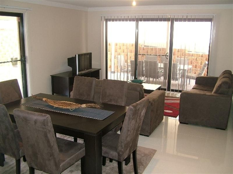 4 Brock Place, Orange NSW 2800