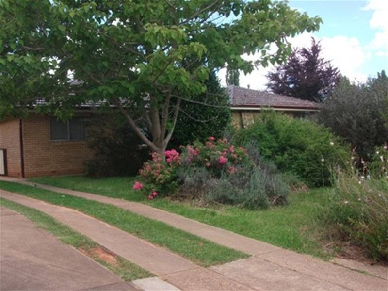 12 Larela Circuit, Orange NSW 2800