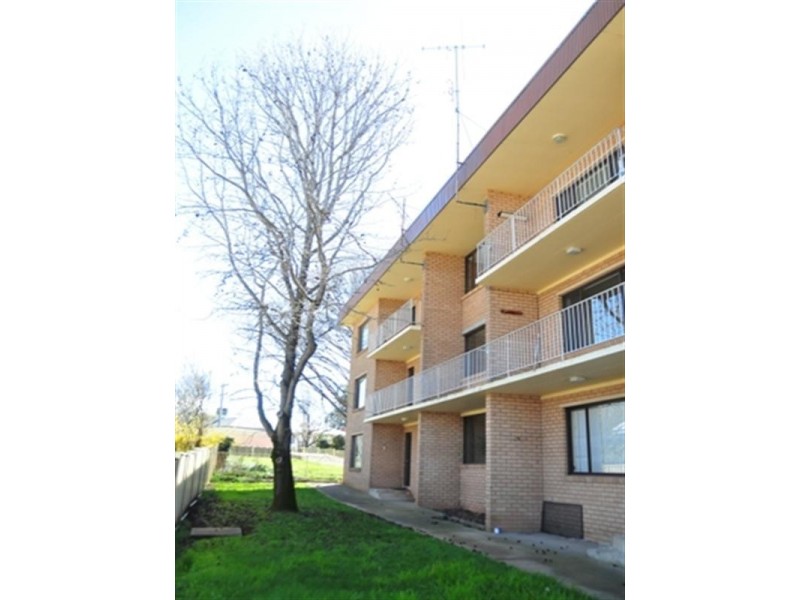 Units 14 of 14-16 Burrendong Way, Orange NSW 2800