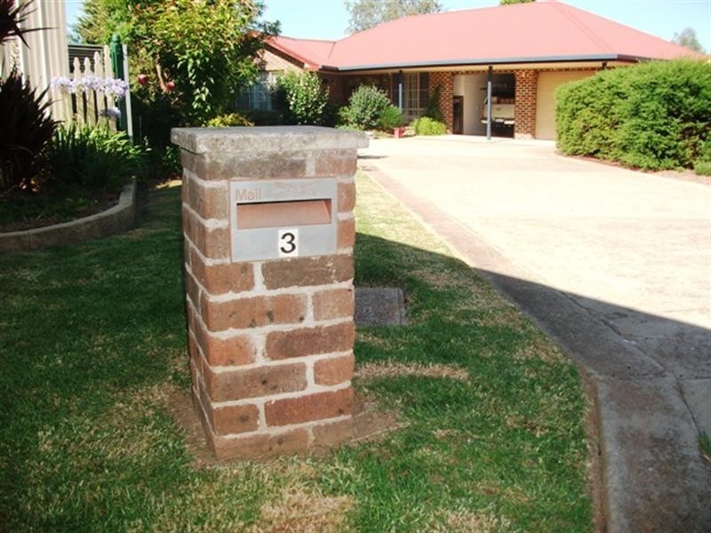 3 Kable Place, Orange NSW 2800