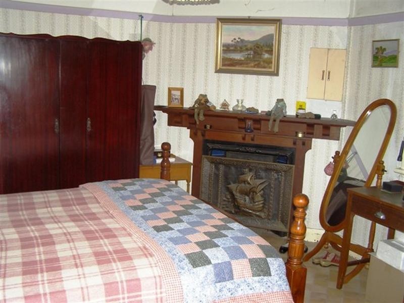 12 Seaton Street, Spring Hill NSW 2800