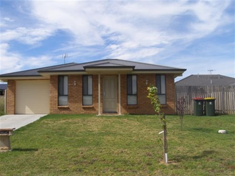 2 Etna Street, Orange NSW 2800