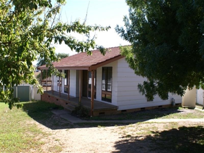 41 Amaroo Crescent, Orange NSW 2800