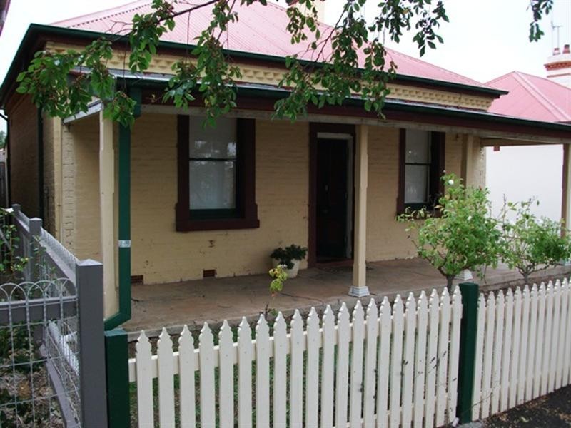 406 Summer Street East, Orange NSW 2800