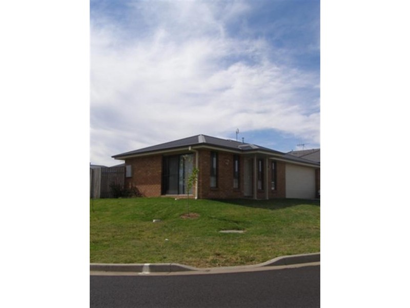 2a Etna Street, Orange NSW 2800