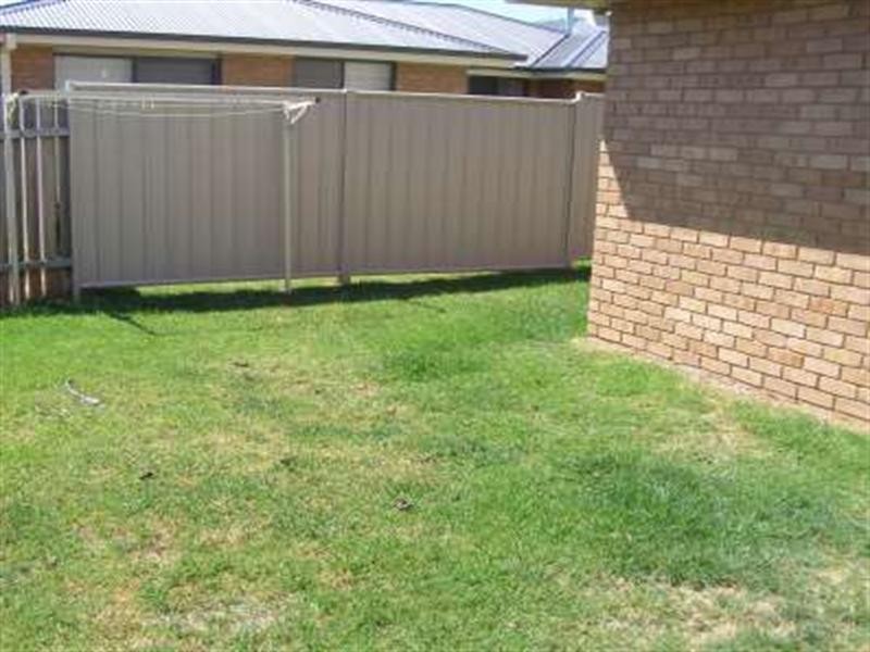 2a Etna Street, Orange NSW 2800