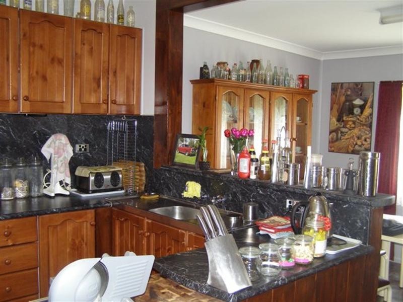 9 Creek Street, Cudal NSW 2864