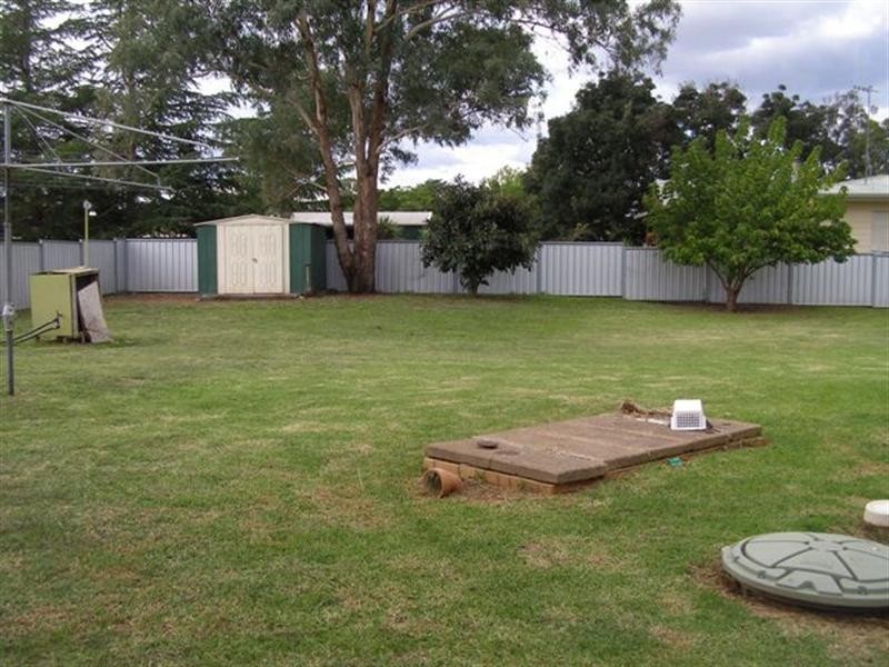 9 Creek Street, Cudal NSW 2864