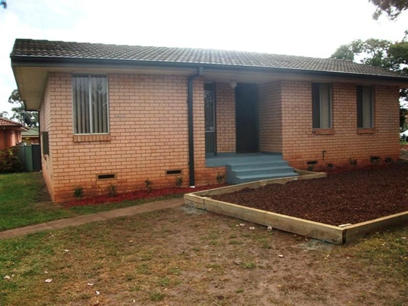 22 Currong Crescent, Orange NSW 2800