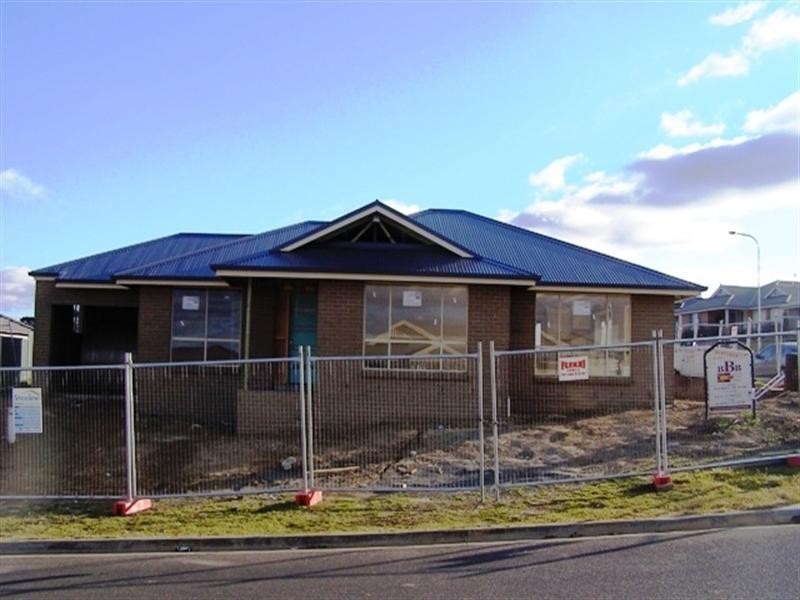 Dwelling 1-19 Discovery Drive, Orange NSW 2800