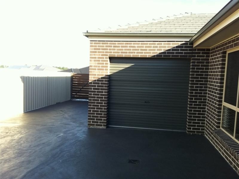 82 Diamond Drive, Orange NSW 2800