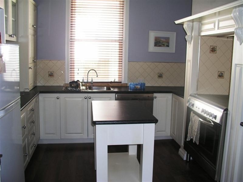 406 Summer Street East, Orange NSW 2800