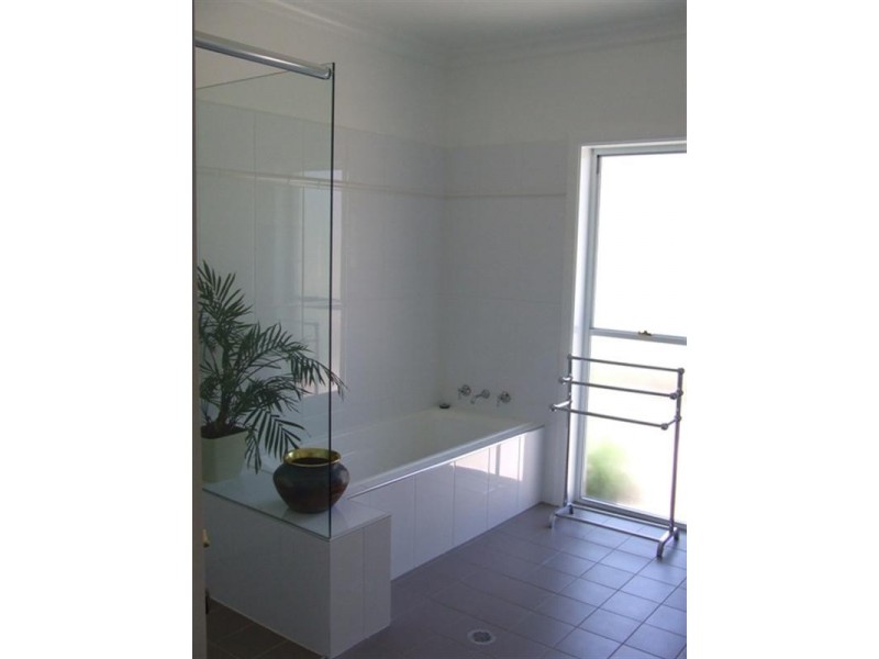 “Binovale” Thompson Road, Orange NSW 2800