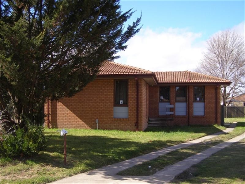 4 Tasha Place, Orange NSW 2800