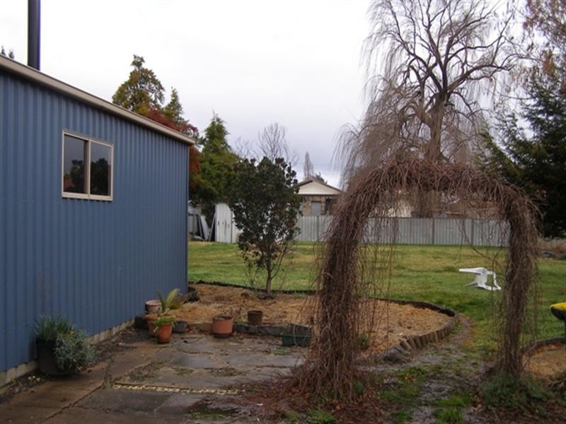 8 Bletchington Street, Orange NSW 2800