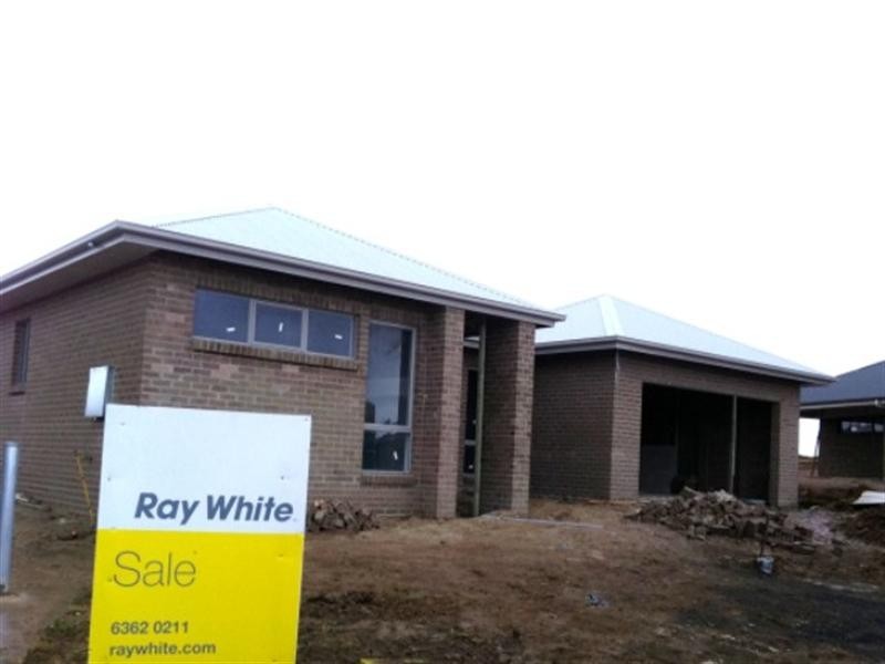 98 Braeburn Crescent, Orange NSW 2800