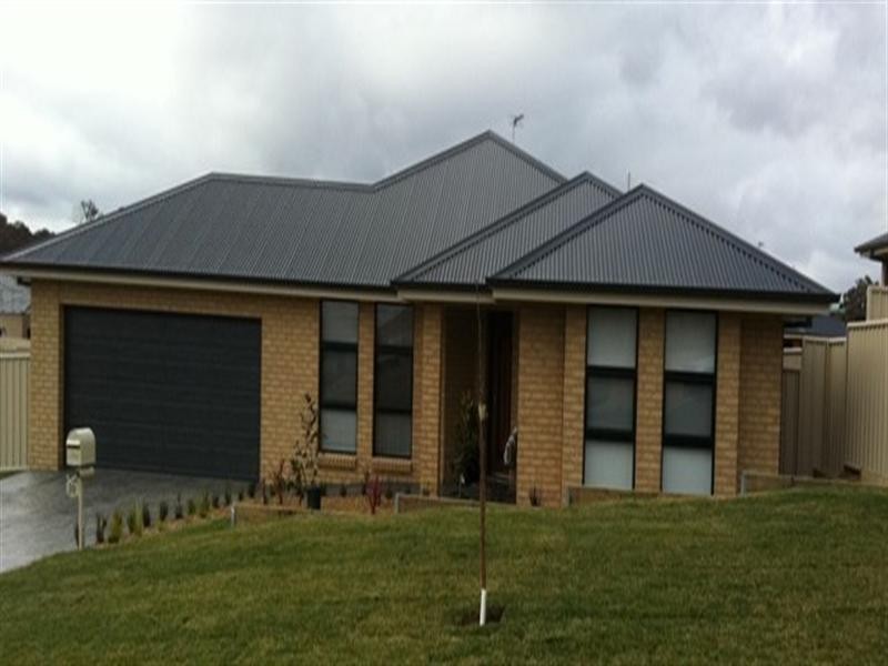 30 Botanic Way, Orange NSW 2800