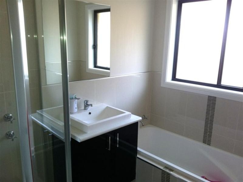 30 Botanic Way, Orange NSW 2800