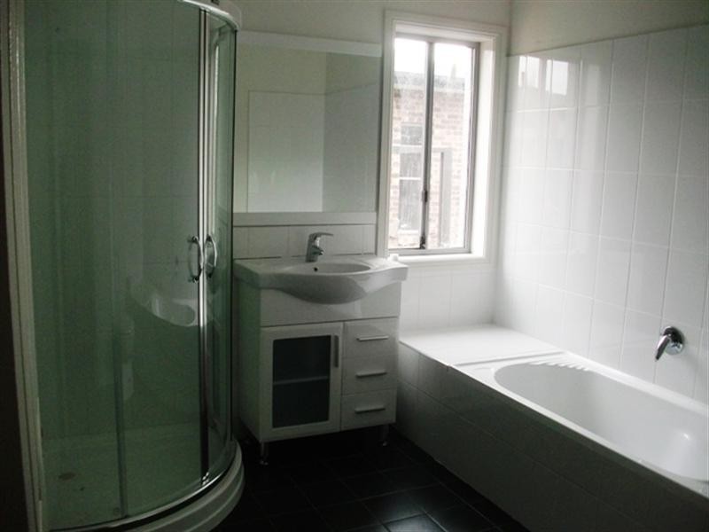 Unit 2-5 Bletchington Street, Orange NSW 2800