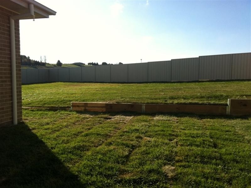 98 Braeburn Crescent, Orange NSW 2800