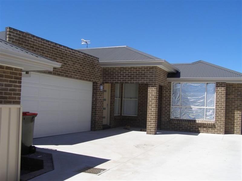 68a Diamond Drive, Orange NSW 2800