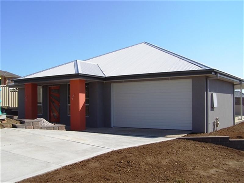 16 Packham Street, Orange NSW 2800