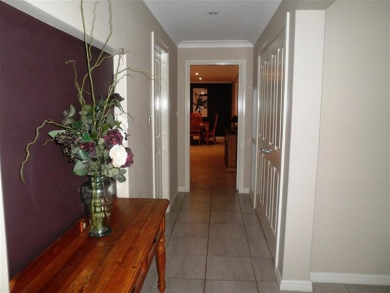 18 Jonathon Road, Orange NSW 2800