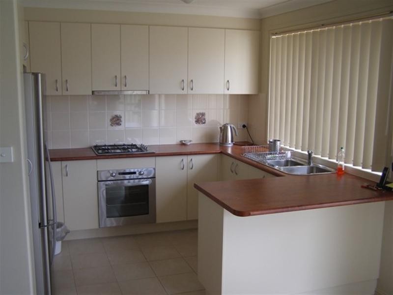 1/4 Covent Close, Orange NSW 2800