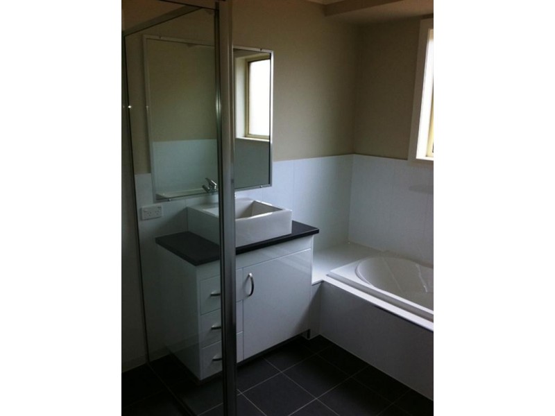 11 Windamingle Place, Orange NSW 2800