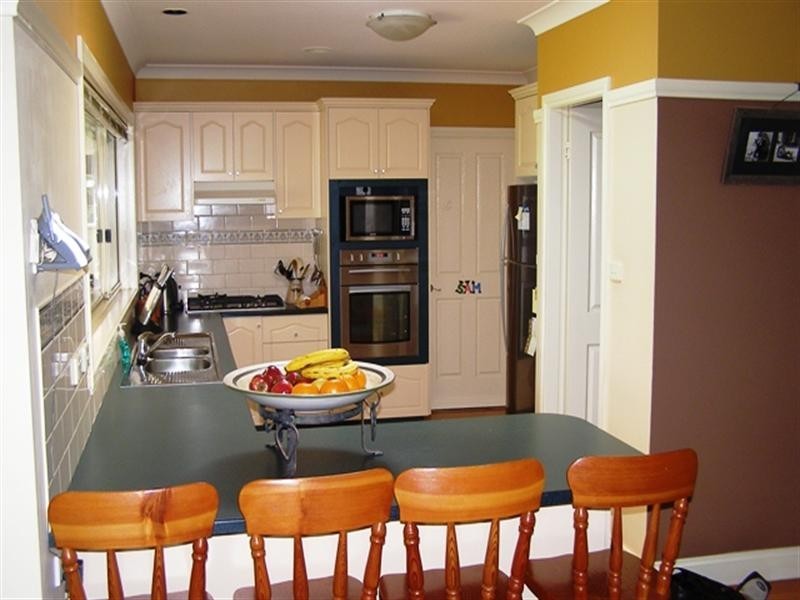 4 Jarrah Place, Orange NSW 2800