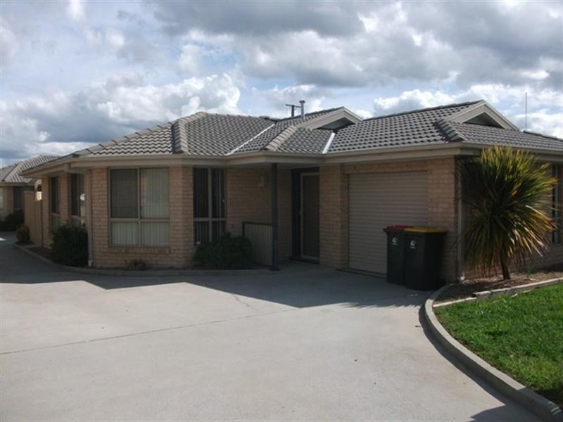 Units 1&2 of 202 Margaret Street, Orange NSW 2800