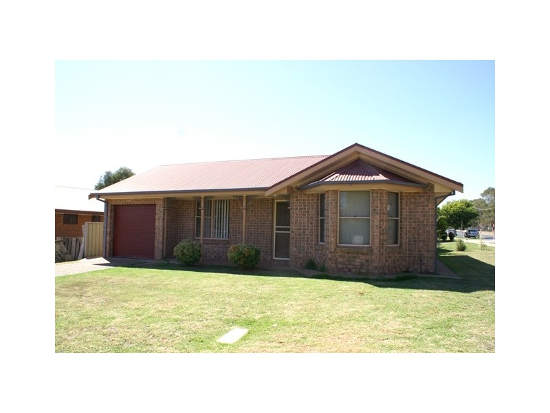 24 Park Street, Orange NSW 2800