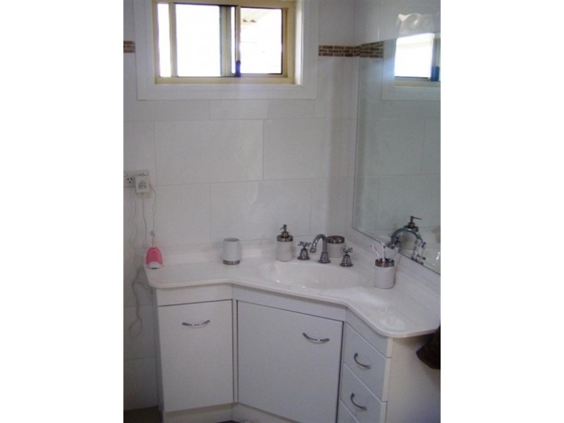 121 Long Swamp Road, Forest Reefs NSW 2798