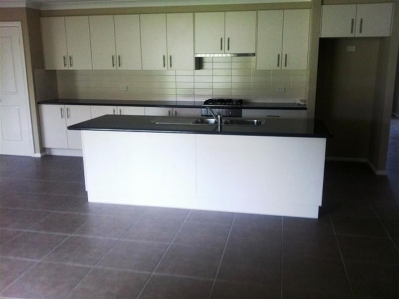 7 Centennial Avenue, Orange NSW 2800