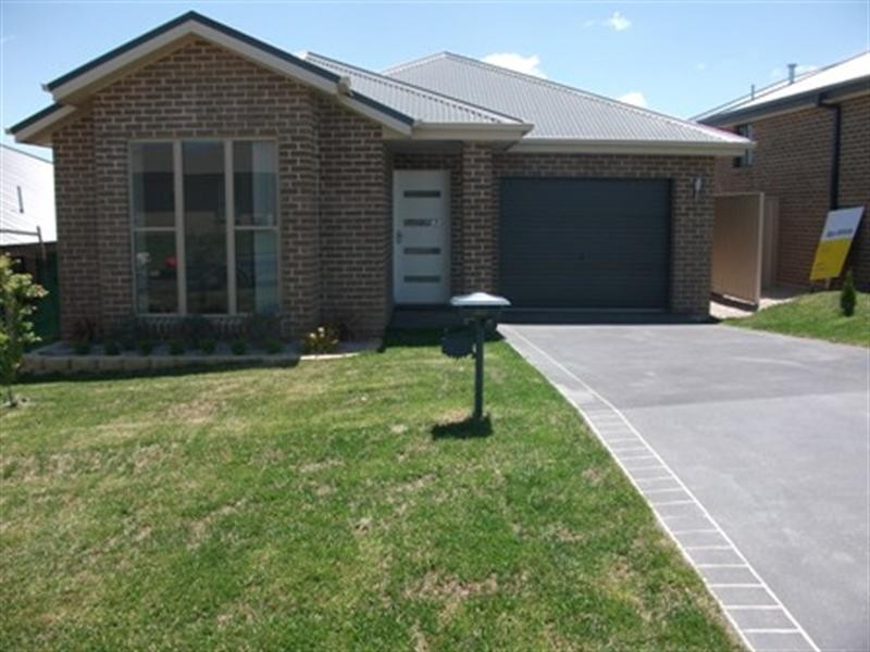 24A Botanic Way, Orange NSW 2800