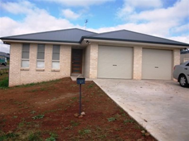 17 Isaac Drive, Orange NSW 2800