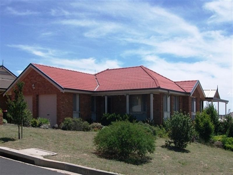 11 Hoskins Place, Orange NSW 2800