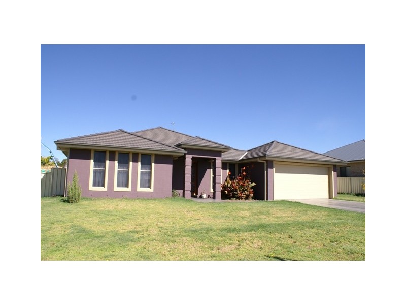 7 Jonathon Road, Orange NSW 2800