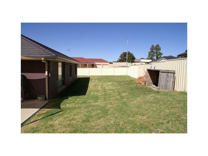 7 Jonathon Road, Orange NSW 2800