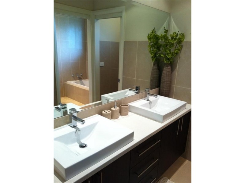 3 Valencia Drive, Orange NSW 2800