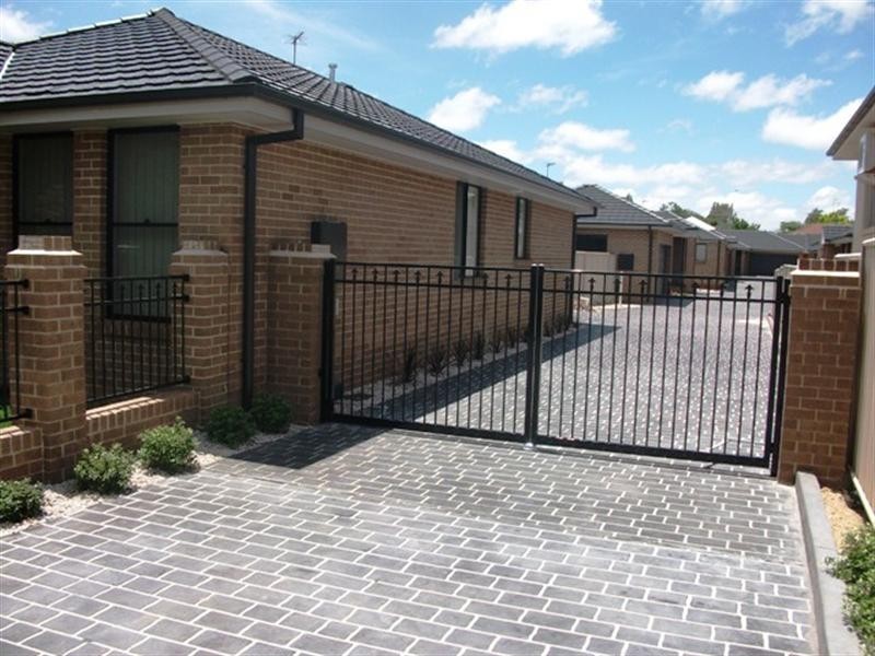 Unit 1-88 Kenna Street, Orange NSW 2800