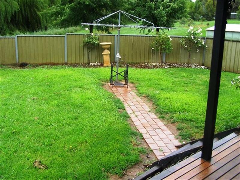 1 Rawle Avenue, Orange NSW 2800