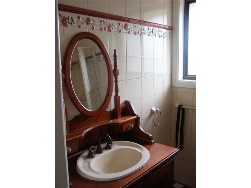 1 Rawle Avenue, Orange NSW 2800