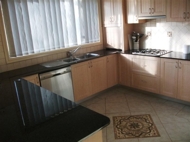 15 Johnathon Road, Orange NSW 2800