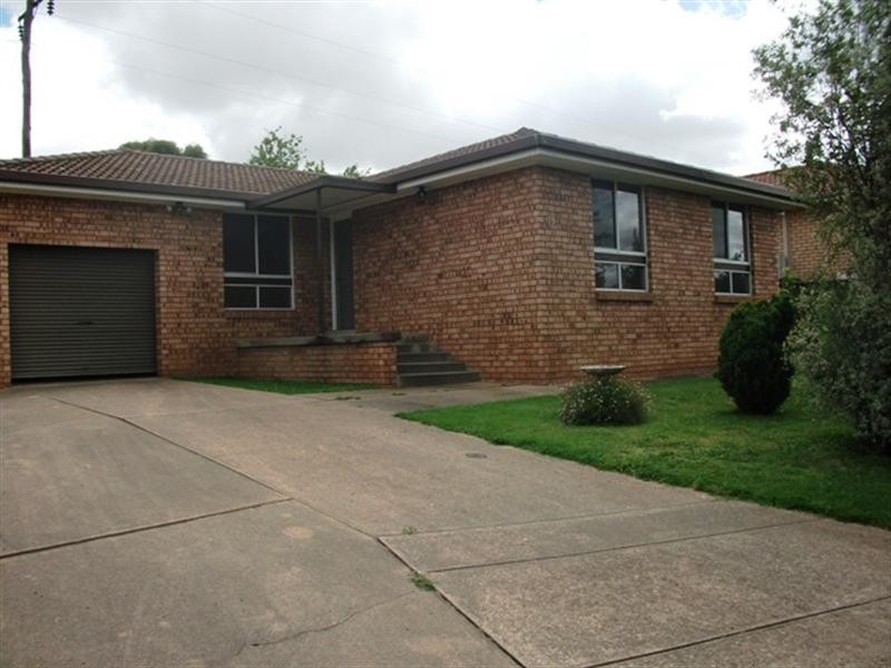 15 Havachat Place, Orange NSW 2800