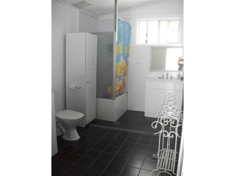 18 Burrendong Way, Orange NSW 2800